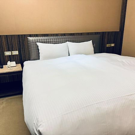 友愛京賞國際大飯店 Yoai Jing Shang Hotel Kaohsiung Esterno foto